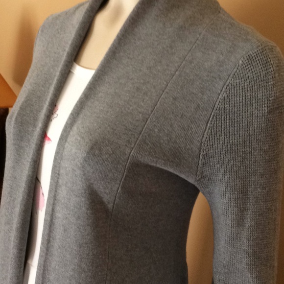 Sweater - Picture 4 of 8